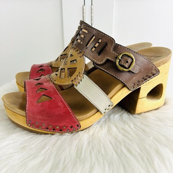 Dansko Shoes - DANSKO Oralee Earthy Leather Handcrafted Wooden Heel Boho Clogs Sandals EU39 US8